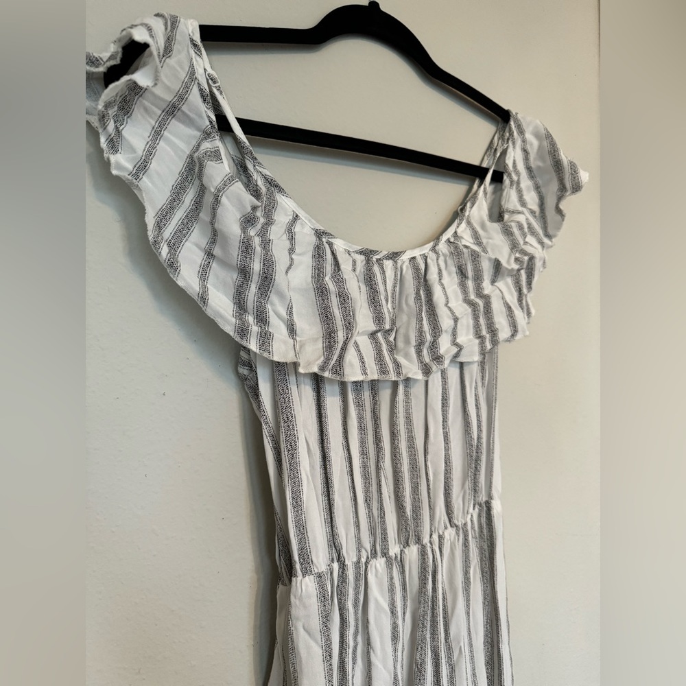 High low maxi dress with off the shoulder straps